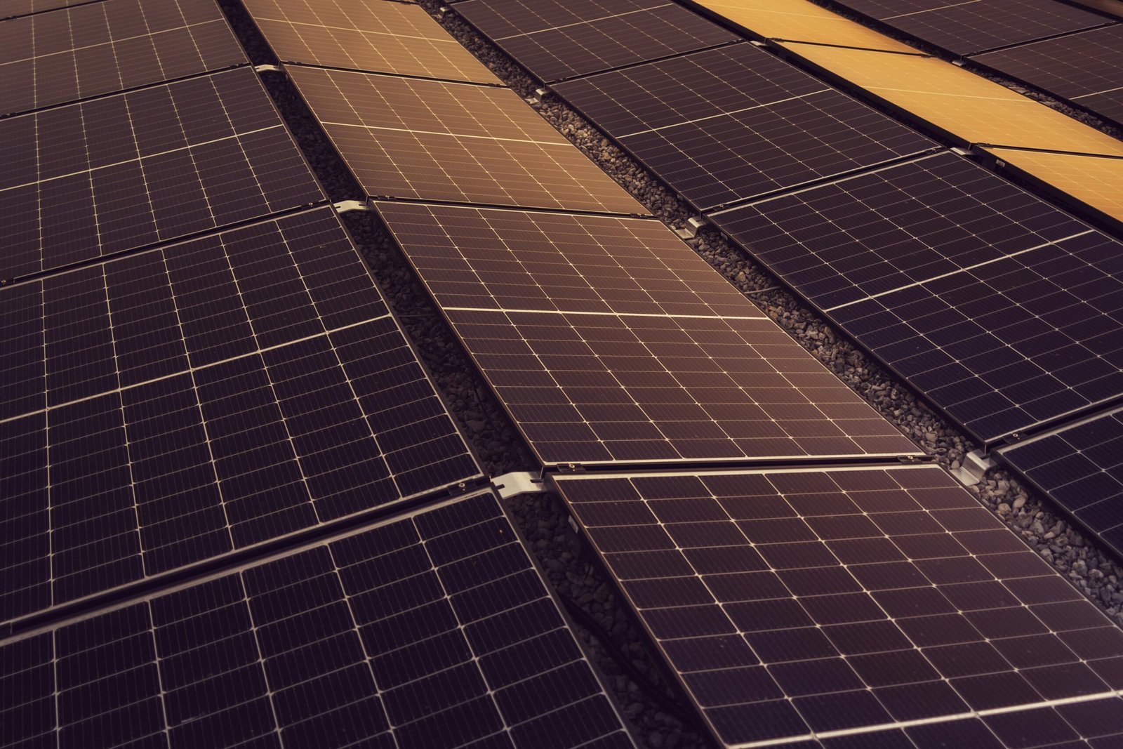 At What Temperature Do Solar Panels Work Best?
